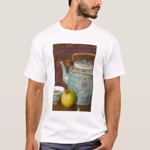 China, Hongkong. Traditionelle chinesische Teekann T-Shirt