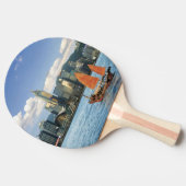 China; Hongkong; Victoria Harbour HafenA Tischtennis Schläger (Seitenansicht)