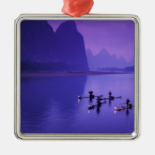 China, Li-Fluss. Kormoranfischer. Ornament Aus Metall