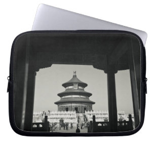 China, Peking, Chongwen Bezirk. Tempel von 2 Laptopschutzhülle