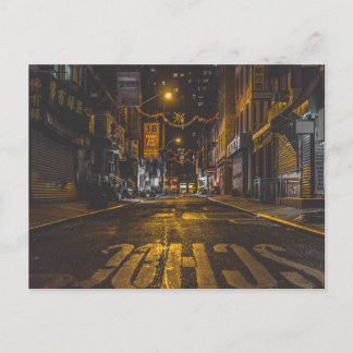 Chinatown-Gasse in New York bei Nacht Postkarte