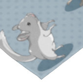 Chinchilla Pattern Tischdecke (Schrägansicht)