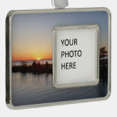 Chincoteague Sunset I Virginia Landschaft Rahmen-Ornament Silber (Rechts)