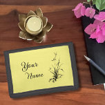 Chinesisch Iris - bw Tri-fold Geldbeutel<br><div class="desc">Chinesisch Iris ist ein Pinselgemälde einer Orchidee in traditioneller chinesischer Technik (Xie Yi) mit Tinte auf Reispapier. Orchideen sind auf Chinesisch als lan (兰) oder lanhua (兰 花) bekannt. Sie sind für ihren zarten Duft sehr geschätzt und immer mit Eleganz verbunden. Die Orchidee repräsentierte früher guten Geschmack und Schönheit in...</div>