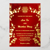 Chinesisch zweisprachig | Red Cherry Blossom Weddi Folieneinladung (Vorderseite)