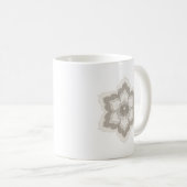 Chinesische Baoxiang-Blume in Minimalistisch Beige Kaffeetasse (VorderseiteRechts)