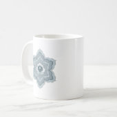 Chinesische Baoxiang-Blume in Misty Blue & Ink Jad Kaffeetasse (Vorderseite Links)