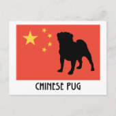 Chinesische Flagge mit Mops Postkarte (Vorderseite)