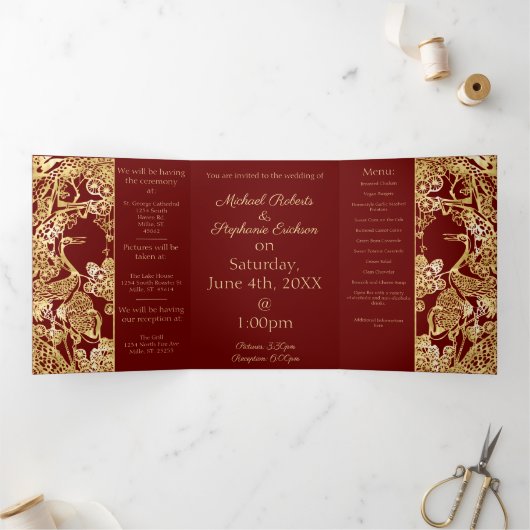 Chinesische Goldkrane über Red Wedding Dreifach Gefaltete Ankündigung (Innenseite)