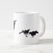 Chinesische Kunst mit Vogelmotiv Jumbo-Tasse (Vorderseite Rechts)