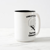 Chinesischer Ballon schaut hoch und lächelt Zweifarbige Tasse (VorderseiteRechts)