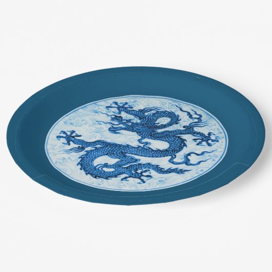 Chinesischer Drache, Indigoblau und Weißbuch Pappteller (Schrägansicht)