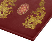 Chinesischer Neujahrdrache 2024 dekoriert CB2 Schneidebrett (Ecke)