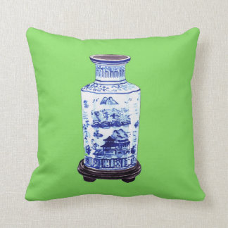 CHINESISCHER VASE AUF GRÜN KISSEN