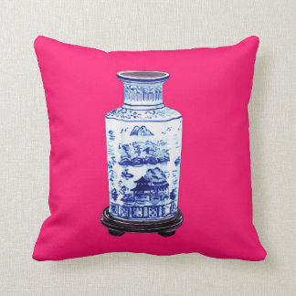 CHINESISCHER VASE AUF ROSA KISSEN