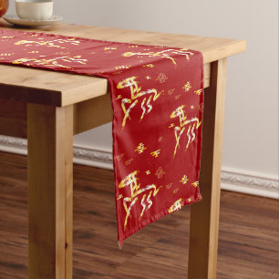 Chinesisches Mondneujahr des Pferdes 2026 4724 Feu Kurzer Tischläufer