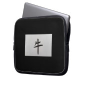 Chinesisches Tierzeichen Ox schwarz Laptopschutzhülle (Vorderseite Links)