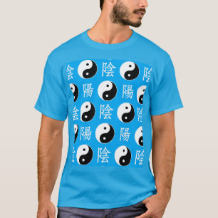 Chinesisches Yinyang-Muster mit blauem Hintergrund T-Shirt