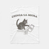 Chinga La Migra Immigration Abolish Ice Funny Cat Fleecedecke (Vorderseite)