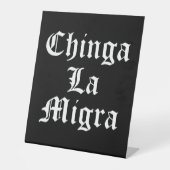 Chinga LA Migra Sockelschild (Vorderseite)