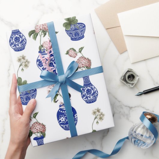 Chinoiserie blaue Vasen und Blumen  Geschenkpapier (Schenken)