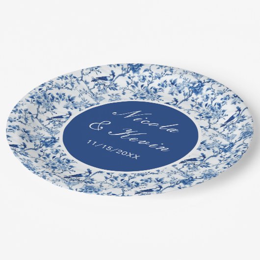 Chinoiserie Blaue Vögel und Blume Hochzeit Pappteller (Schrägansicht)
