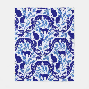 Chinoiserie Blue Black Cat-Whimsical Fleecedecke