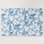 Chinoiserie Blue White Bird Blumenzwiebeln Asiatis Puzzle<br><div class="desc">Klassisches Design,  das sich perfekt in den Trend der "Coastal Großmutter"-Dekoration einfügt. Blauer und weißer Chinoiserie Stil Blumendesign wurde durch antike japanische und chinesische Töpferei und Fliesen Design inspiriert. Die Aquarellkunst wurde in Acryl von Audrey Jeanne Roberts,  einem international anerkannten Künstler und Designer,  gemalt.</div>