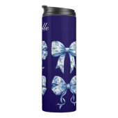 Chinoiserie Bow Coquette Thermosbecher (Nach rechts gedreht)