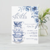 Chinoiserie Dusty Blue Floral Brautparty Einladung (Stehend Vorderseite)