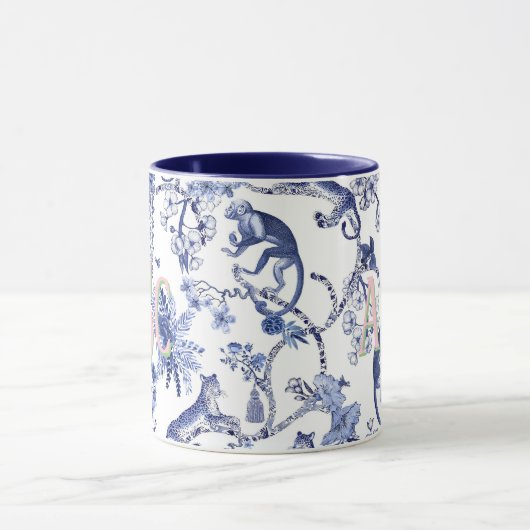 Chinoiserie Jungle Toile | Blau-Weiß-Monogramm Tasse (Zentrum)