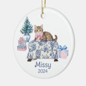 Chinoiserie Katzenname und Jahr Keramik Ornament (Links)