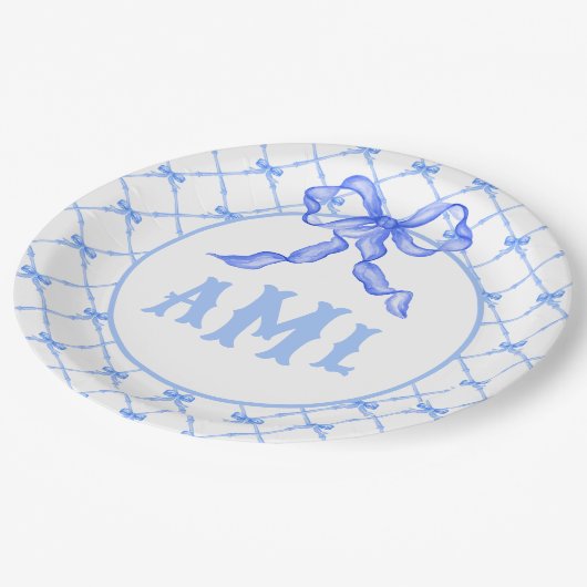 Chinoiserie Monogram Bamboo & Bow Pappteller (Schrägansicht)