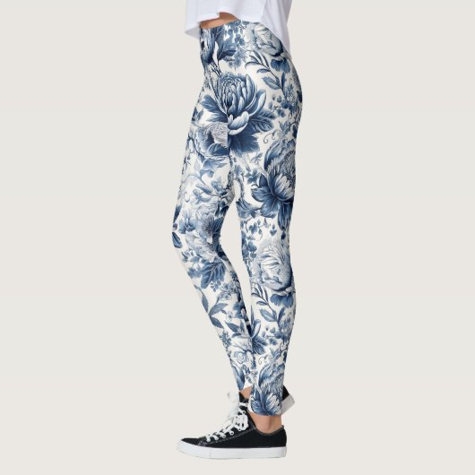 Chinoiserie Toile Blue White Peonus Blume Leggings (Links)