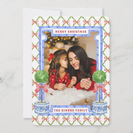 Chinoiserie Topiary mit roten Bögen | Weihnachten Einladung (Vorderseite)