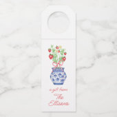 Chinoiserie Vase of Red Strawberries Personalisier Flaschenanhänger (Vorderseite)