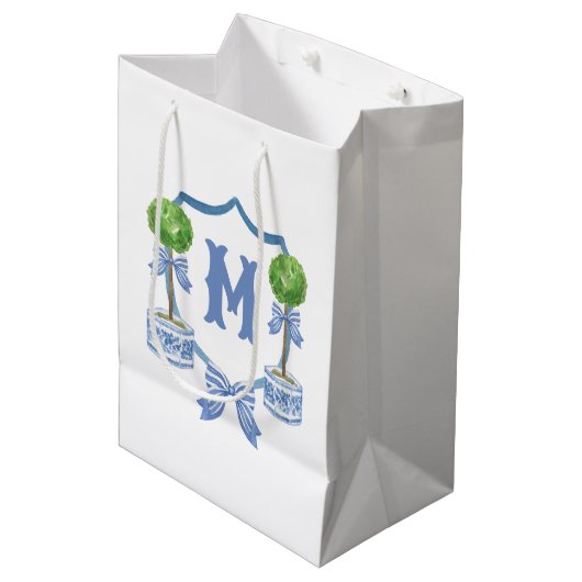 Chinoiserie Wasserfarben Wappen Topiary Monogram Mittlere Geschenktüte (Vorderseite Schrägansicht)