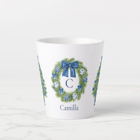 Chinoiserie Weihnachtsbaum und Kranz Milchtasse (Vorderseite)