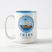 Chios, Griechenland, griechisches Schiffsdesign Zweifarbige Tasse (Links)