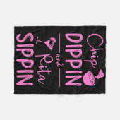 Chip Dippin Rita Sippin Shirt Cinco Fleecedecke (Vorderseite (Horizontal))