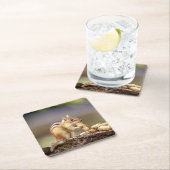 Chipmunk, der eine Erdnuss isst Rechteckiger Pappuntersetzer (Vor Ort)