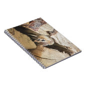 Chipmunk in einem Holzstapel Notizblock (Rechte Seite)