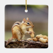 Chipmunk isst Erdnuss Keramikornament (Rückseite)
