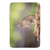 Chipmunk mit Erdnüssen Badematte (Vorderseite Vertikal)