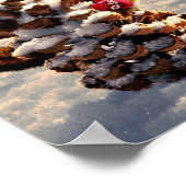 Chipmunk mit Kiefernklotz Poster (Ecke)