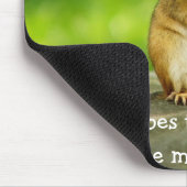 Chipmunk mit Leckerei Mousepad (Ecke)