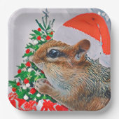 Chipmunk mit Weihnachtshut vor Baum Pappteller (Vorderseite)
