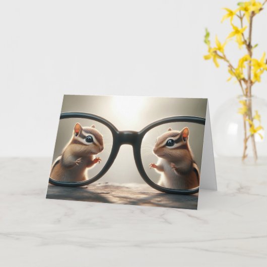Chipmunks, die durch Brillen schimmern Karte (Gelbe Blume)