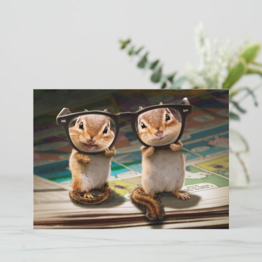 Chipmunks in Reading Glasses Einladung (Stehend Vorderseite)