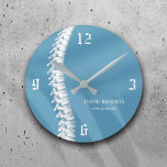 Chiropractic Chiropractor Spine Therapist Blue Runde Wanduhr<br><div class="desc">Chiropractic Chiropraktor Wirbelsäule Therapist Blue Clocks.</div>